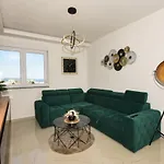 Luxury Nella With Seaview Apartamento Zadar
